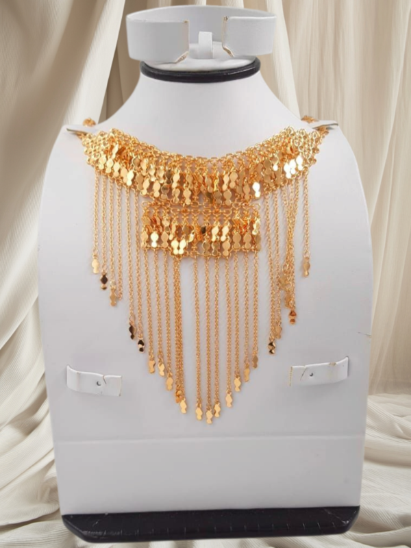 مخنق رمش العروس مطلي مطابق للذهب