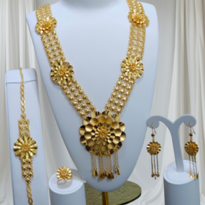 ٢٠٢٦٠٢١٢_٠٢٤٠١٧ طقم مطلي مطابق للذهب